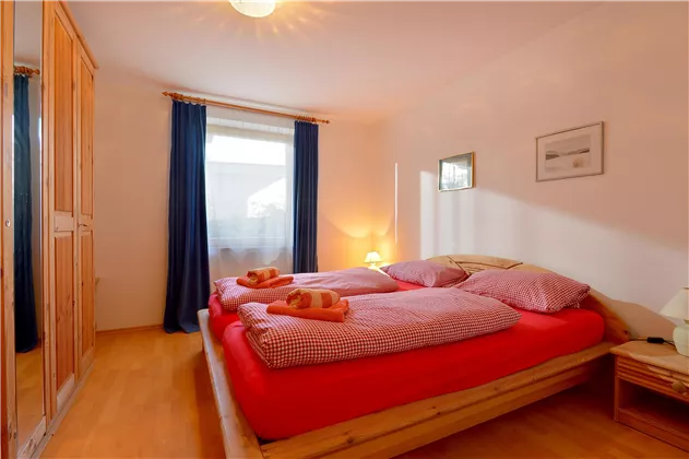 Schlafzimmer 4 - EG