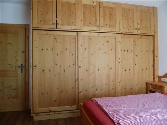 Schlafzimmer Schrank