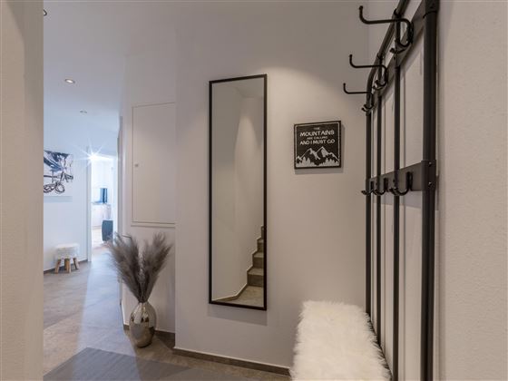 Seereithapartments_Dorfstrasse_54a_Brixen_Gang_Gar