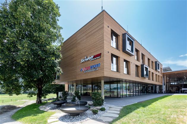 Skiwelt_Lodge_Erlenseeweg_1_Brixen_Haus_aussen