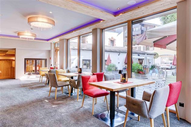 Söll_Postwirt_Hotellounge