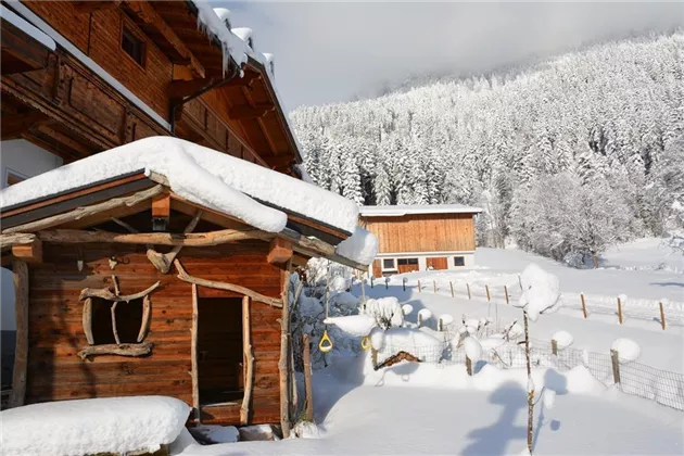 spielhütte badhaus wilder kaiser1