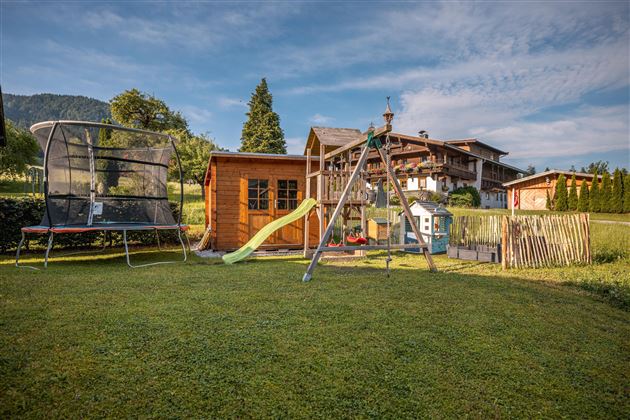Spielplatz im Garten1