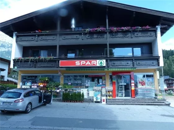 Supermarkt ca. 250m