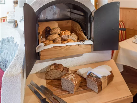 Tägliche Brot und Brötchenauswahl