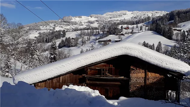 Tenn mit Blick Schigebiet Kirchberg