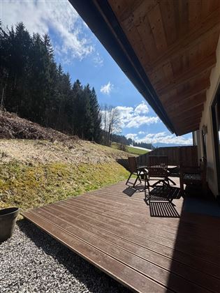 Terrasse, Blick Richtung Skipiste