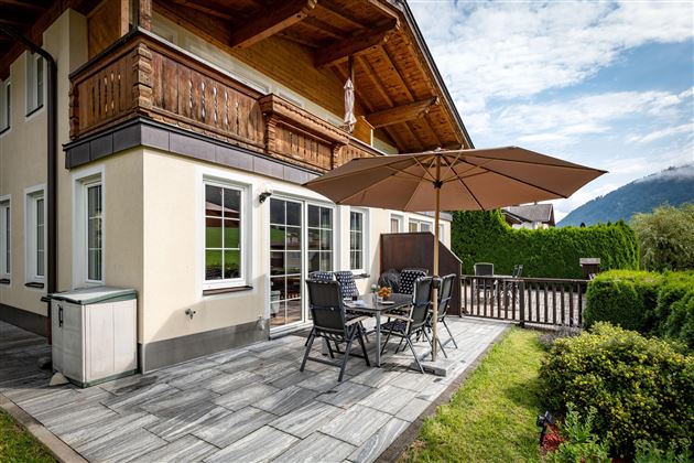 Terrasse (c) Hannes Dabernig
