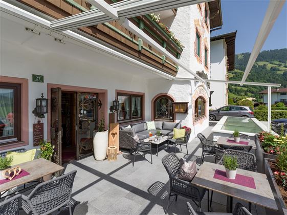 Terrasse Hotel Glockenstuhl in Westendorf