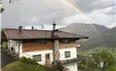 Apartmenthaus im Regenbogen