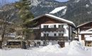App Winter mit Schneehaufen