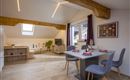 Appartement_Nina_Quant_Kirchberg_Wohnkueche_2
