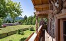 Balkon mit Aussicht zum Astberg