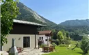 Grill-Terrasse-Ausblick(c)Landhaus Aufinger Bad Hä