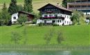 Haus Seefried am See im Sommer