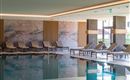 Hotel Sonne - Innenpool mit Liegebereich