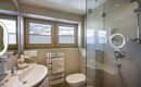Hotel_Zentral_Kirchberg_02_2019_Zimmer_312_Badezim