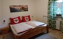 Schlafzimmer für 2 Personen mit TV