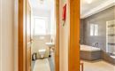 Toilette und Badezimmer