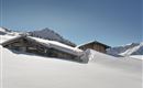 Urige-Alm-im-Winter_@AstnerStefan