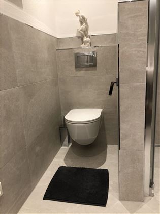Toilette Bad