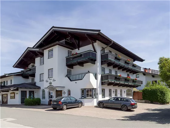 Villa_Lisa_Seestrasse_12_Kirchberg_07_2022_Haus_au