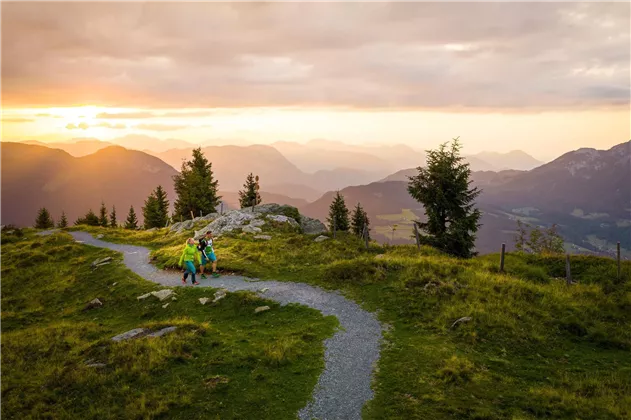 Wandern-mit-Abendrot-Scheffau-Foto-Stefan-Leitner-