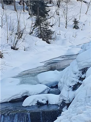 Weissache im Winter