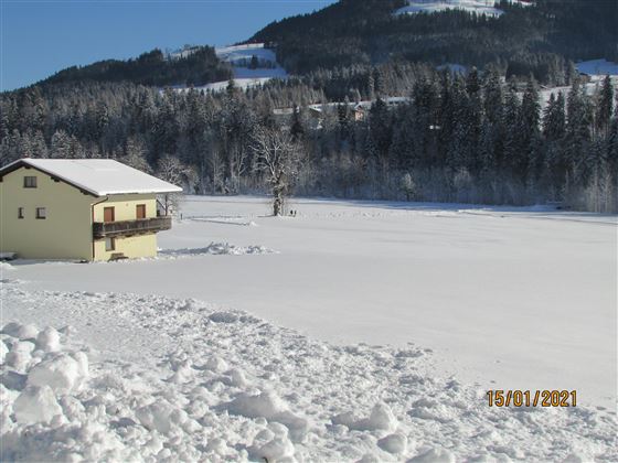 Winter ums Ferienhaus