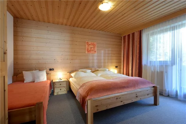 Wohnung Obergeschoss Dreibettzimmer