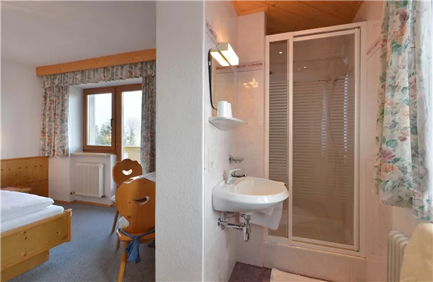 Zimmer_1 Badezimmer