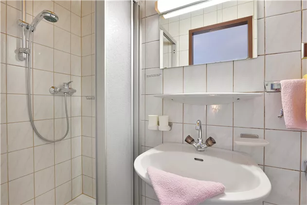 Zimmer 5 Badezimmer