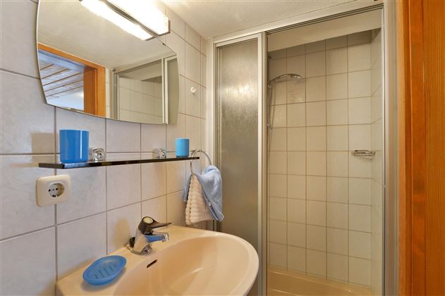 Zimmer  Badezimmer Pölven