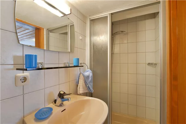 Zimmer  Badezimmer Pölven