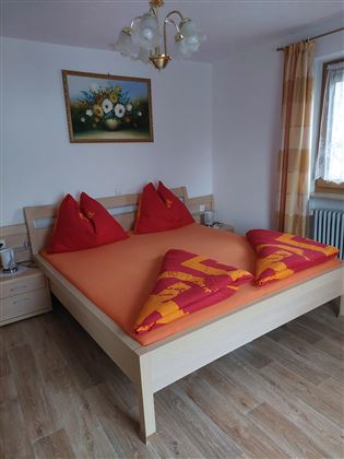 Zimmer Wohnung A