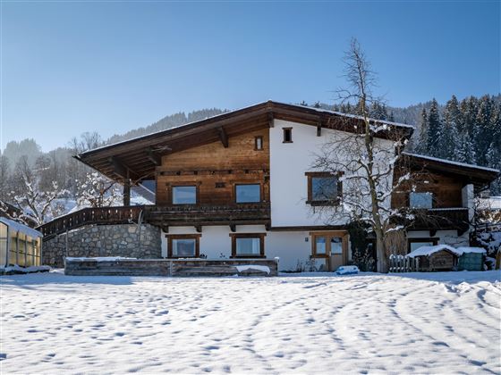 Zuhaus außen Winter3